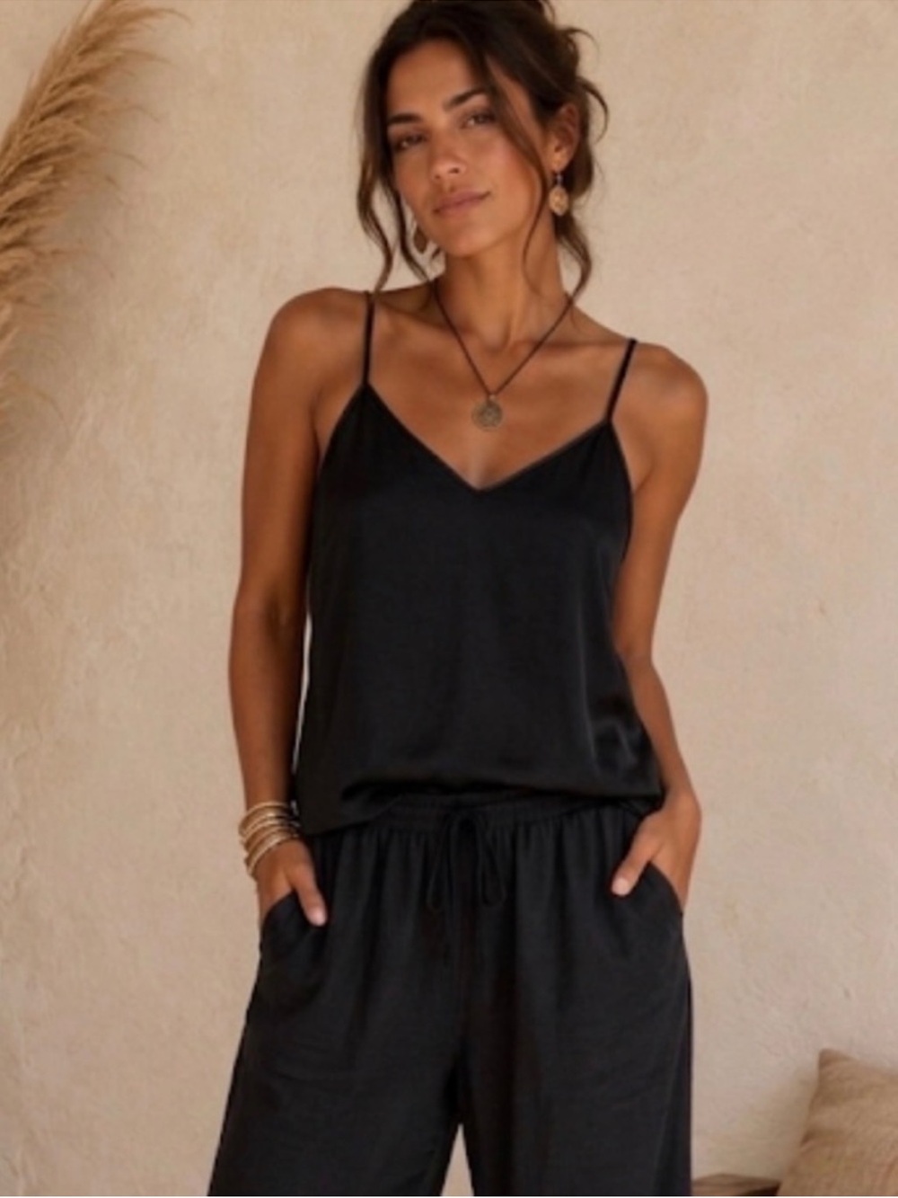 Banana Republic black silk camisole top adjustable straps size small petite